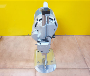 May cat vai dung KM KSU 103 10 inch 750W