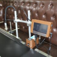 Máy in date tự động băng tải 3 c3d140fb357e9d20c46f1